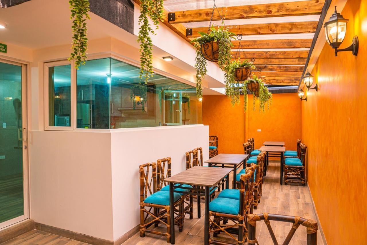 The Traveler Hostel オタバロ エクステリア 写真